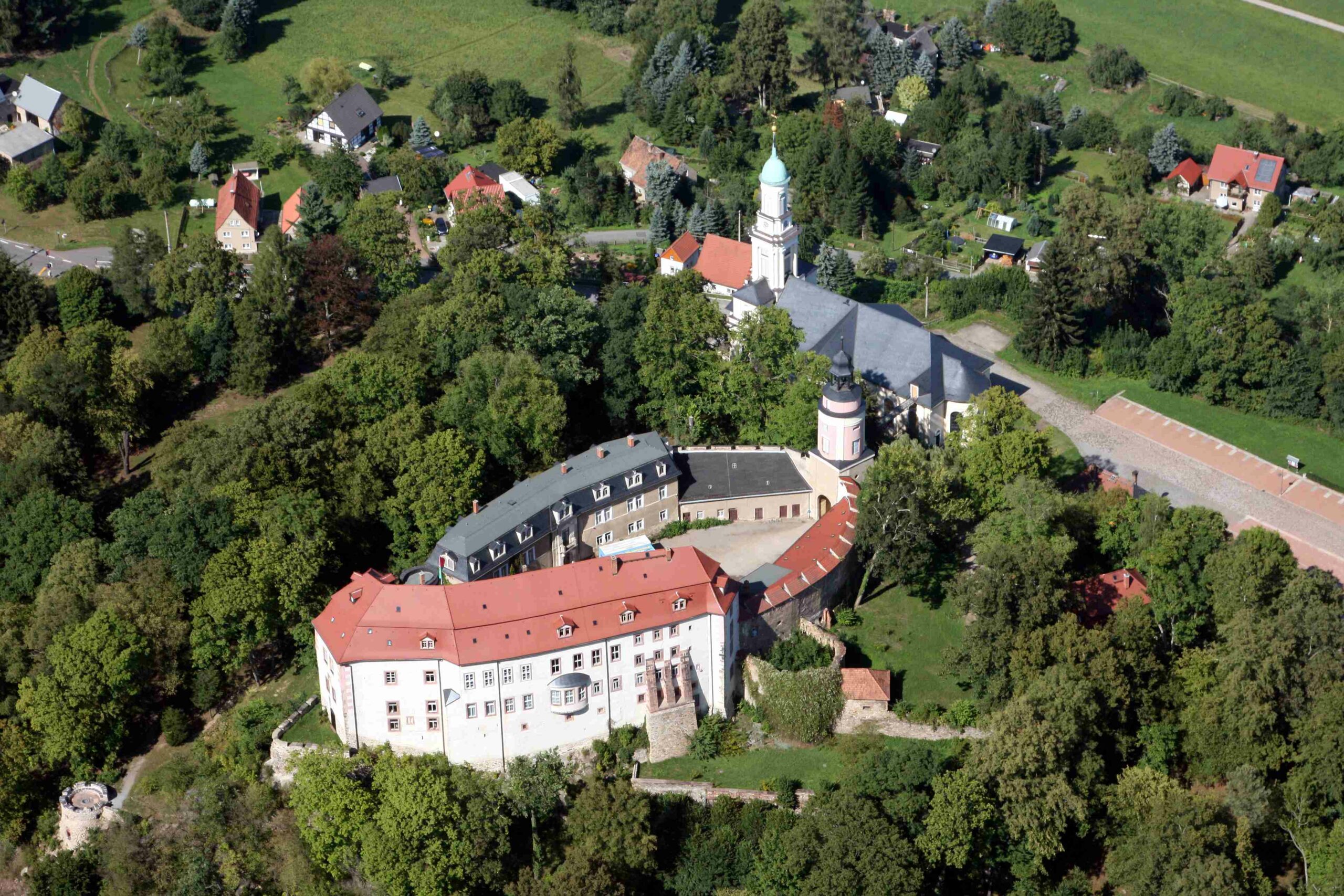 Luftbild Schloss, Park und Mulde (Annerose Winkler)